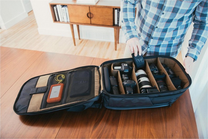 Actual product image Gomatic Peter McKinnon Camera Pack Travel (Photo backpack, 35 l)