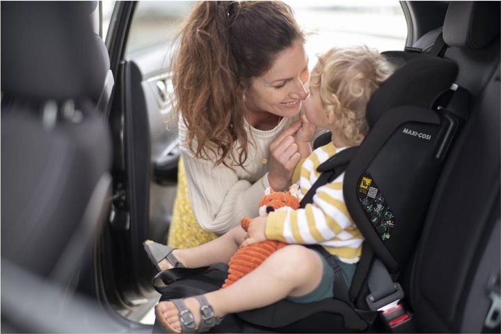 Productafbeelding Maxi-Cosi MC Nomad Plus authentiek.zwart (Kinderzitje, ECE R129/i-Size standaard)