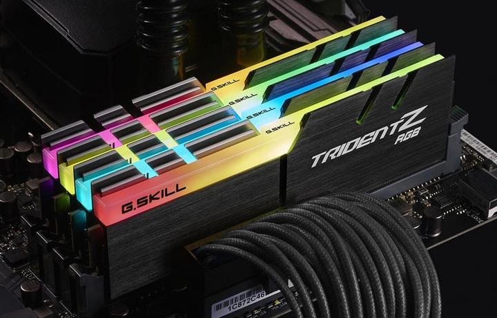 Produktbild G.Skill Trident Z RGB (4 x 16GB, 3000 MHz, DDR4-RAM, DIMM)