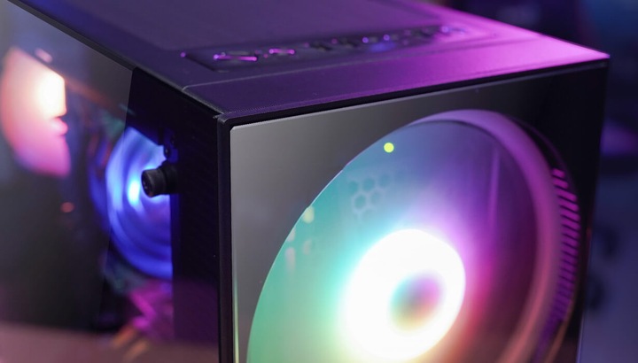 Produktbild AeroCool Python (ATX)