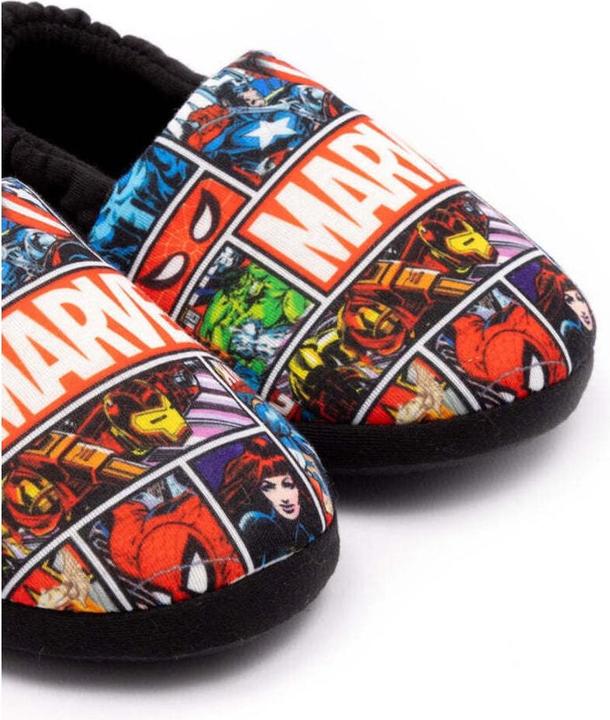 Actual product image Marvel Boys slippers (37)
