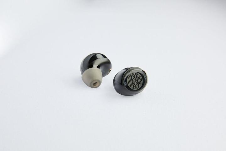 Actual product image Our Pure Planet Platinum (ANC, 4 h, Wireless)