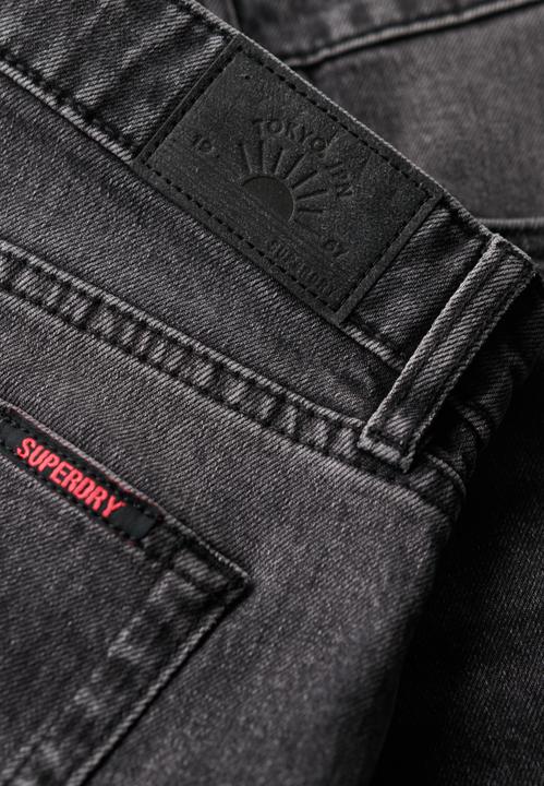 Image du produit Superdry Short ajouré à taille mi-haute (32)