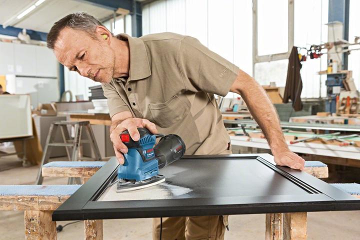 Image du produit Bosch Professional Sonde orbitale avec étui (Ponceuse vibrante, 180 W)