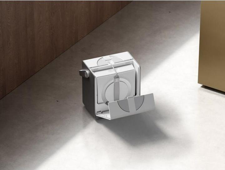 Actual product image Ecovacs W2 Omni