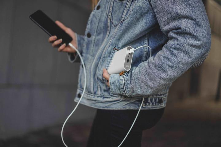 Actual product image Fresh'N Rebel Powerbank (18000 mAh, 66.60 Wh)