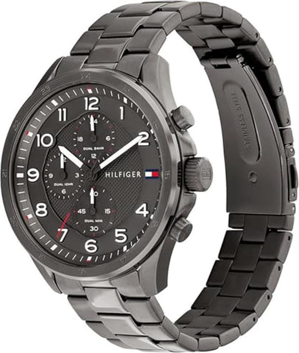 Actual product image Tommy Hilfiger Axel 1792008 (Chronograph, 45 mm)
