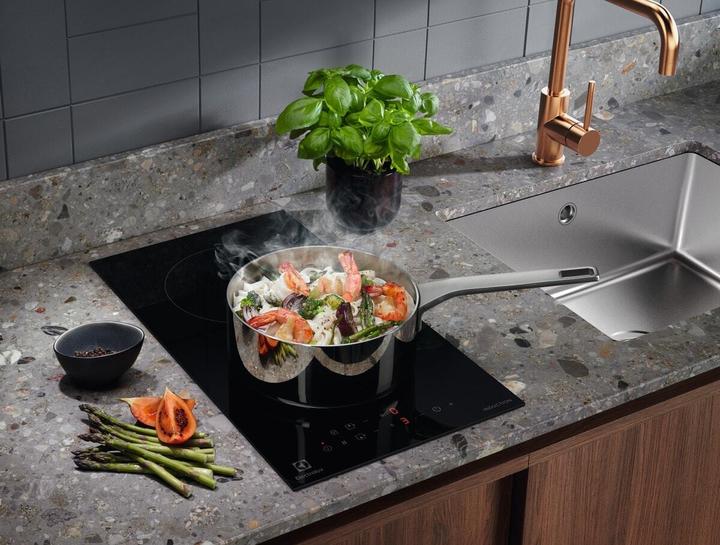 Image du produit Electrolux LIT30231C (29 cm, Table de cuisson à induction)