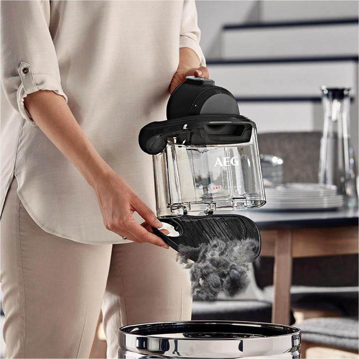Actual product image AEG LX7-2-EB-P Cylinder vacuum Dry Bagless