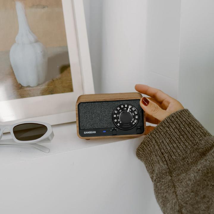 Actual product image Sangean WR-8 (AM, FM, Bluetooth)