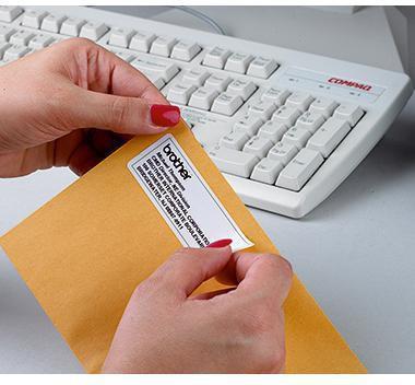 Produktbild Brother Dk-22214 (1.20 cm)