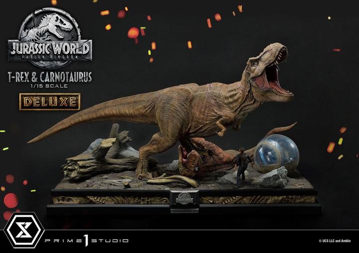 Actual product image Prime 1 Studio Jurassic World: T-Rex & Carnotaurus 1/15 - Deluxe Version