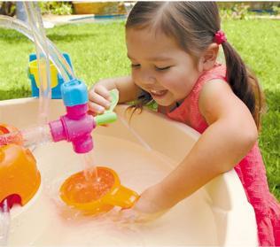 Produktbild Little Tikes Wasserspieltisch Fontäne