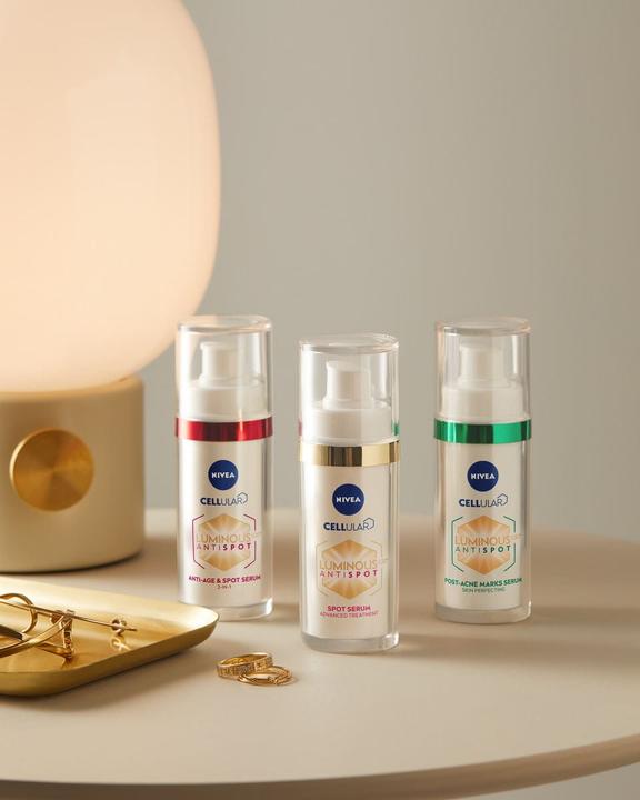 Produktbild NIVEA Cellular Luminous 630 2in1 Anti-Age & Altersflecken Serum (30 ml)