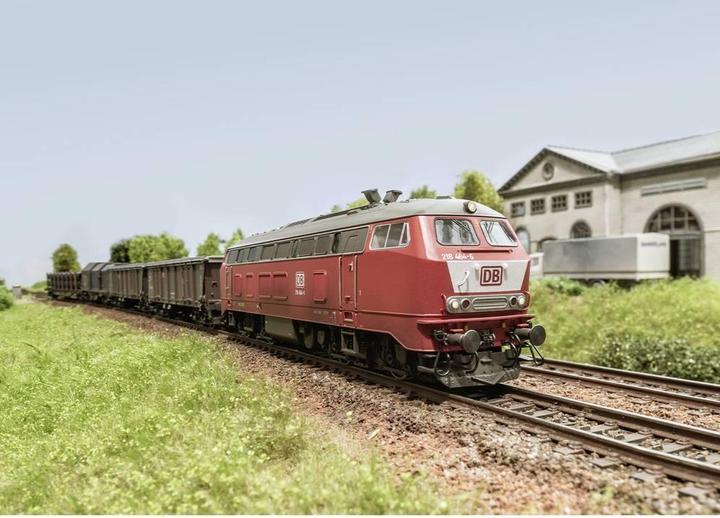 Actual product image Märklin Diesellokomotive Baureihe 218 (Track H0)