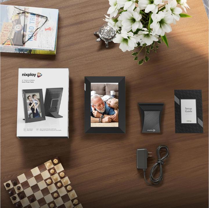 Produktbild Nixplay Touchscreen Smart-Fotorahmen 10,1-Zoll Polierter Stahl (8", 1280 x 800 Pixel)