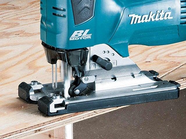 Actual product image Makita Djv182z