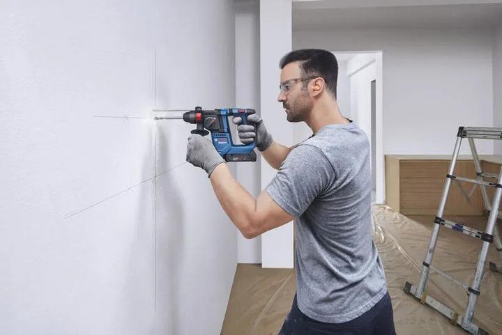 Actual product image Bosch Hausgeräte GBH 18V-18 Akku-Bohrhammer SDS plus (0.611.927.003) (Rechargeable battery operated)