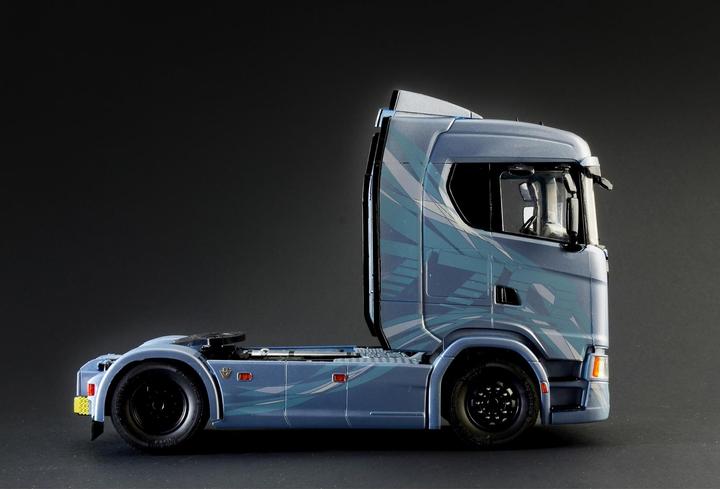 Actual product image 1:24 Scania 770 4x2 Normal Roof