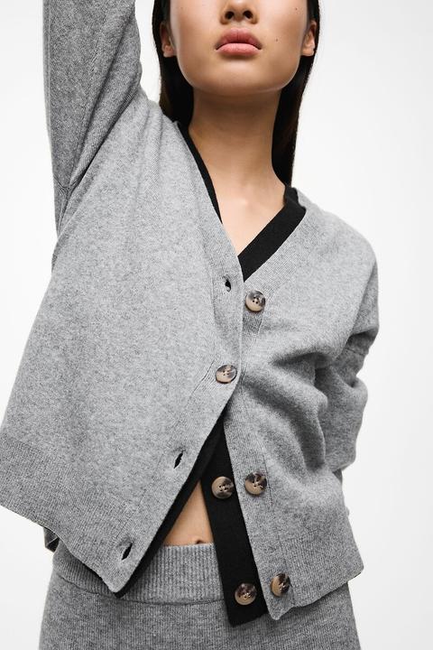 Actual product image Vila VIRIL V-Ausschnitt Strickjacke (XS)