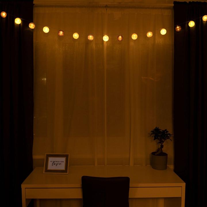Produktbild Trenddeko Cotton Ball Lights LED-Lichterkette lila violett 20-teilig (3 m)