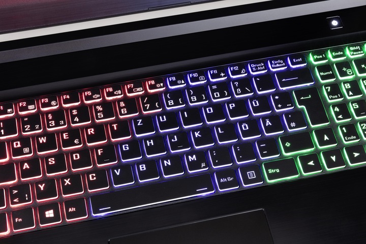 Produktbild Captiva G11M 19V1 (17.30", Intel Core i7-9750H, 16 GB, 250 GB, DE)