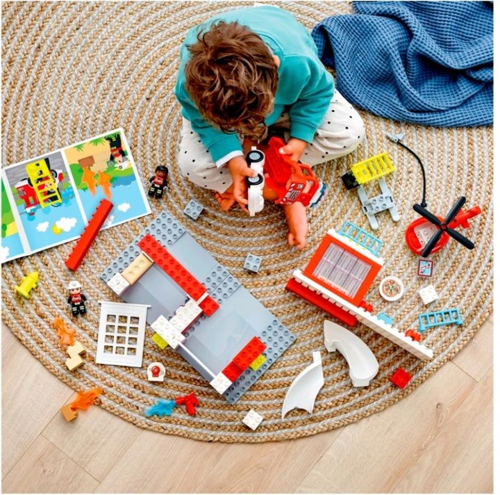 Immagine prodotto LEGO Stazione dei pompieri con elicottero (10970)