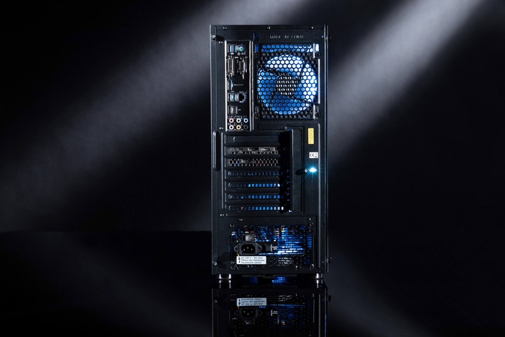 Produktbild Captiva G15IG 19V2 (Intel Core i5-9400F, 16 GB, 240 GB, GeForce RTX 2080 Super)