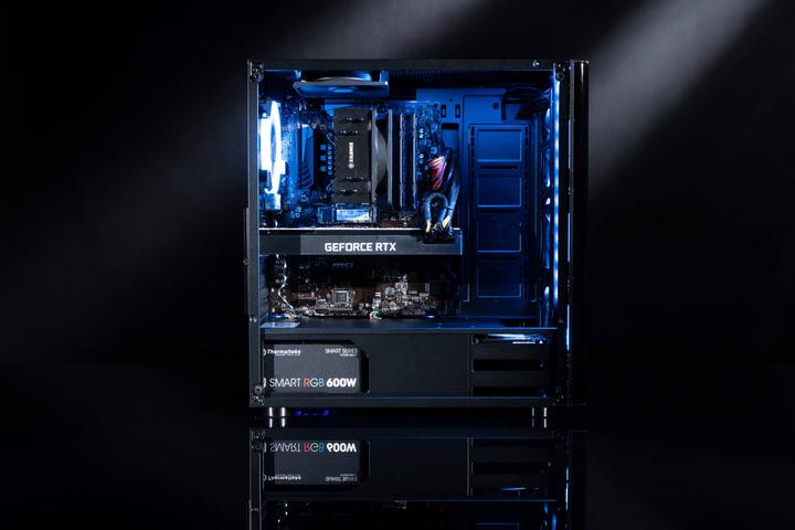 Produktbild Captiva G15AG 19V3 (AMD Ryzen 5 3600, 16 GB, 240 GB, GeForce RTX 2080 Super)