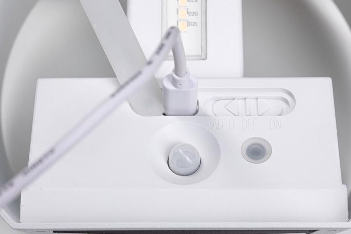 Produktbild Paulmann Akkuwandleuchte Nyora (330 lm, IP44)