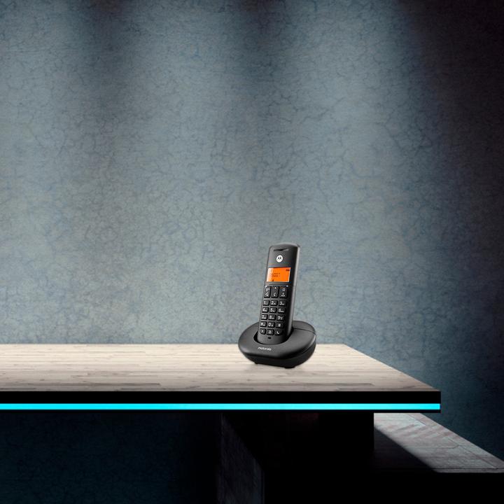Produktbild Motorola E201 schwarz