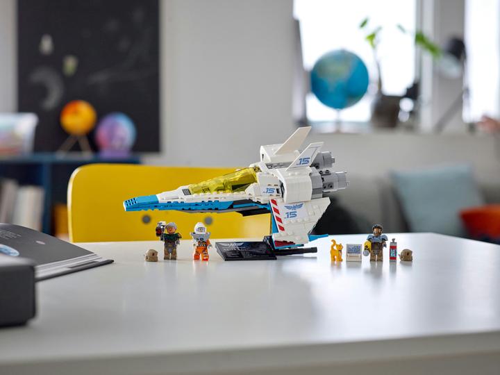 Produktbild LEGO XL-15-Sternjäger (76832, LEGO Disney)