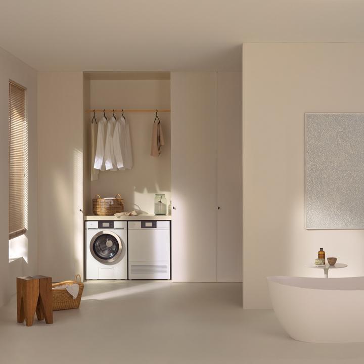Actual product image V-Zug AdoraWash V4000 (8 kg, Right, CH plug)