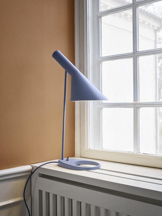 Image du produit Louis Poulsen AJ lampe de table Dusty Blue (E27)