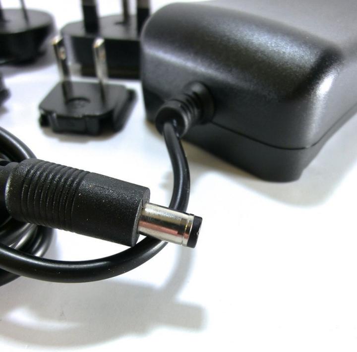 Blackmagic Alimentation pour HyperdeckStudio / UltraStudio / SmartView Duo / Cinema Camera