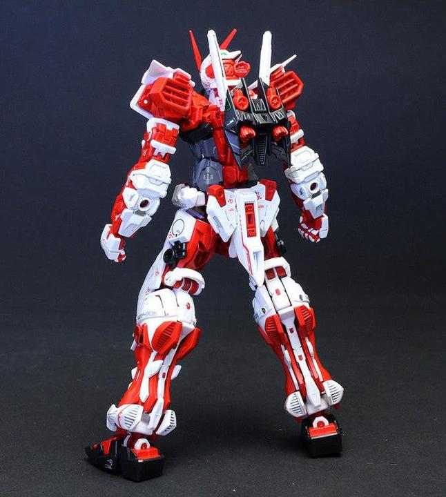 Actual product image Bandai Gundam Astray Red
