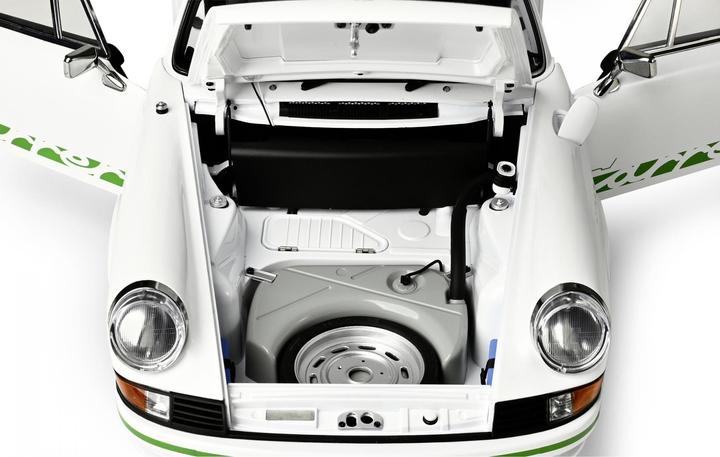 Immagine prodotto 1:8 IXO Porsche 911 RS 2.7 Bianco/Verde