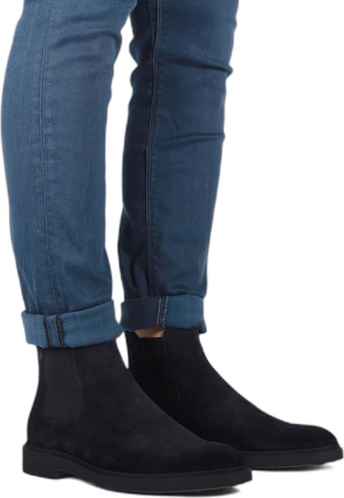 Actual product image Blackstone Owen (41)