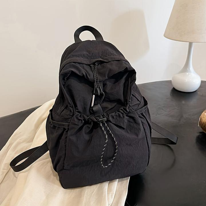 Zaino per il tempo libero con tracolla regolabile