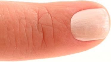 Immagine prodotto Namaki Smalto per unghie per bambini Bianco perla 7,5ml (Bianco perla, Smalto per unghie effetto gel)