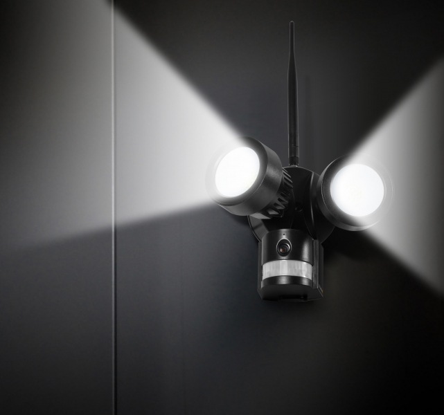 Productafbeelding Technaxx IP-Cam HD Buiten met LED Schijnwerper TX-83 (1280 x 720 pixels)