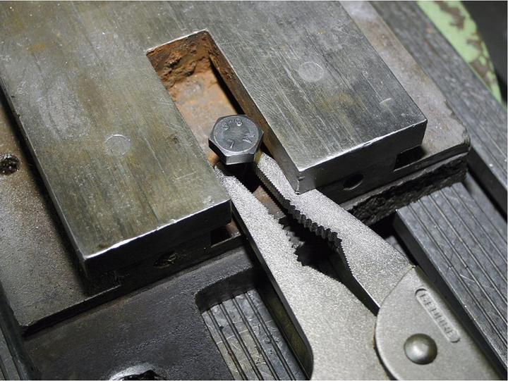 Actual product image Gedore 137 KR-7 Grip pliers, long jaws 7" (210 mm)