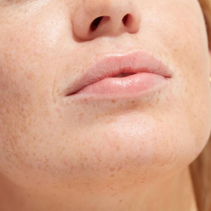 Actual product image Gosh Lip Oil (Cherry Blossom)