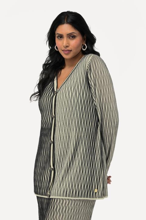Produktbild Ulla Popken Strickjacke, 3D Struktur, V-Ausschnitt, Langarm, Wollmix (58)