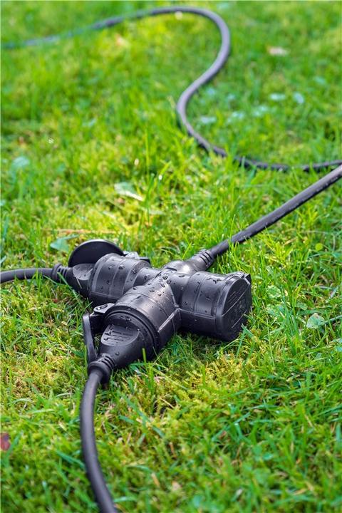 Image du produit Goobay Câble d'extension triple Outdoor, 10 m, noir (10 m, CEE 7/3)