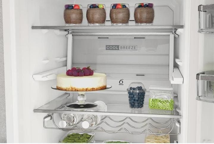 Actual product image Whirlpool W7X 93A W (367 l)