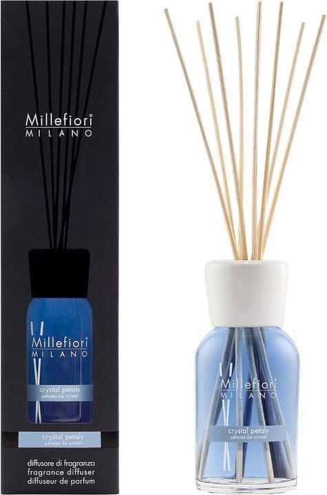 Ambre, Roses, Musc, Cassis, Ylang Ylang, Fleur d'oranger