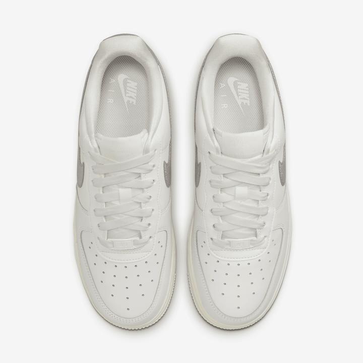 Immagine prodotto Nike DQ7569-100 (42)