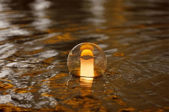 Actual product image Bestway SolarSphere LED Chemical Dispenser