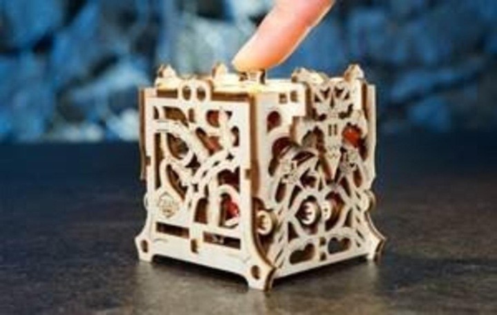Produktbild Ugears Würfelbehälter 3D-Holzpuzzle